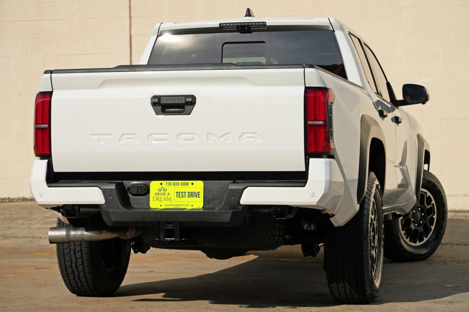 Used 2025 Toyota Tacoma TRD Off-Road w/ TRD Off Road Premium Package AWD/4WD image 5