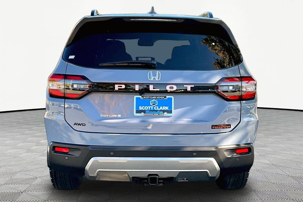 New 2026 Honda Pilot TrailSport image 4