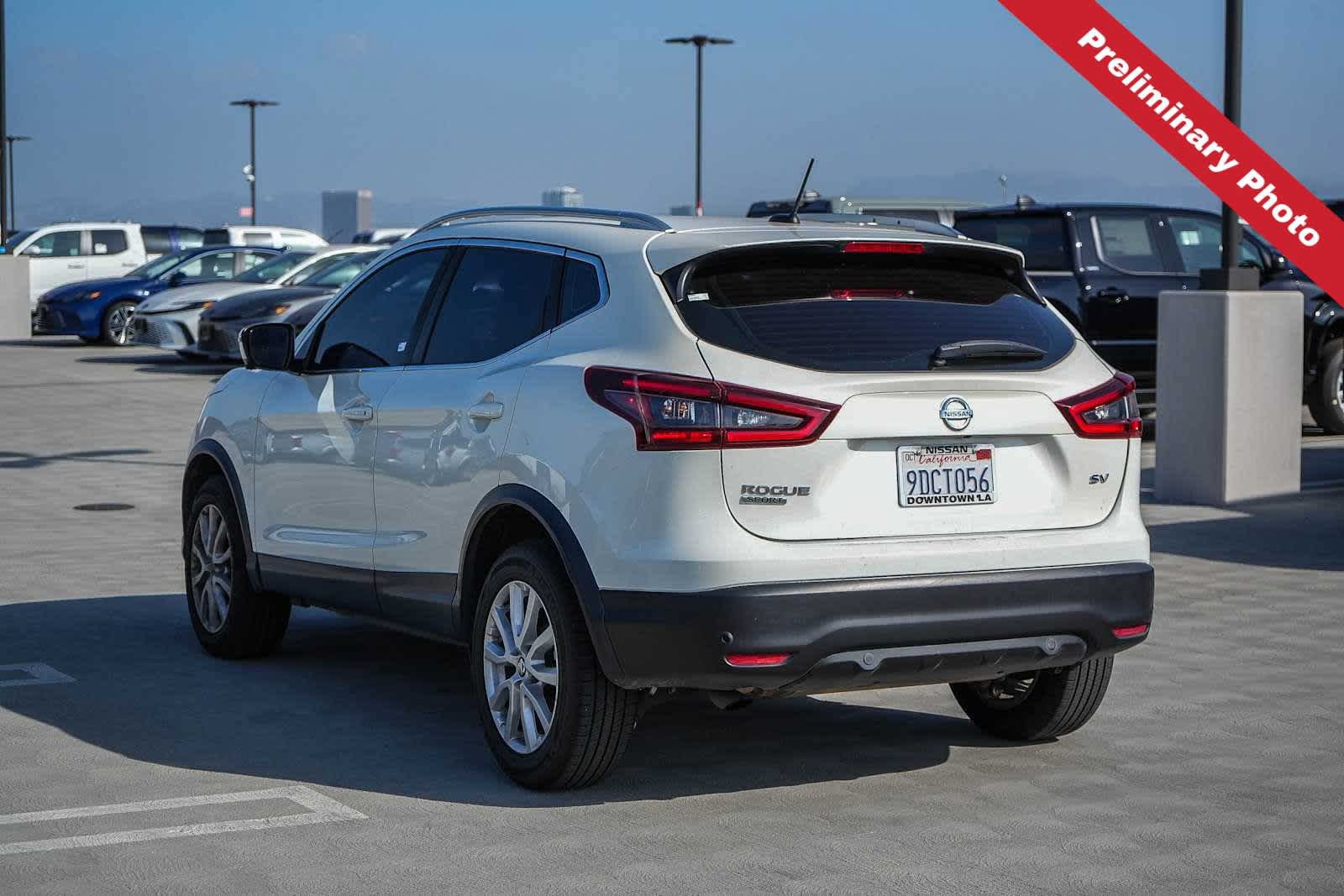 Used 2022 Nissan Rogue Sport SV w/ Technology Package FWD image 8