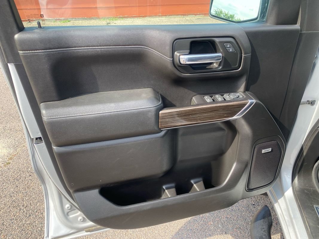 Used 2019 Chevrolet Silverado 1500 RST image 25