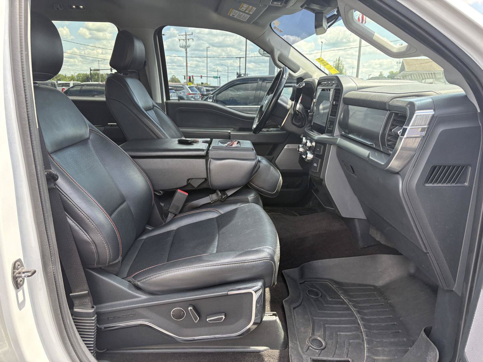 Used 2021 Ford F150 Lariat AWD/4WD image 17