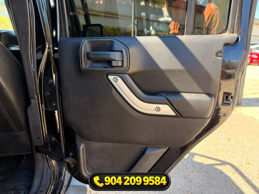 Used 2015 Jeep Wrangler Unlimited Sahara AWD/4WD image 24