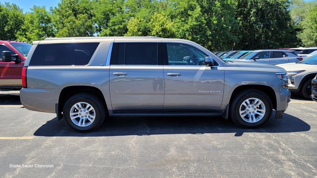 Used 2017 Chevrolet Suburban LT AWD/4WD image 7