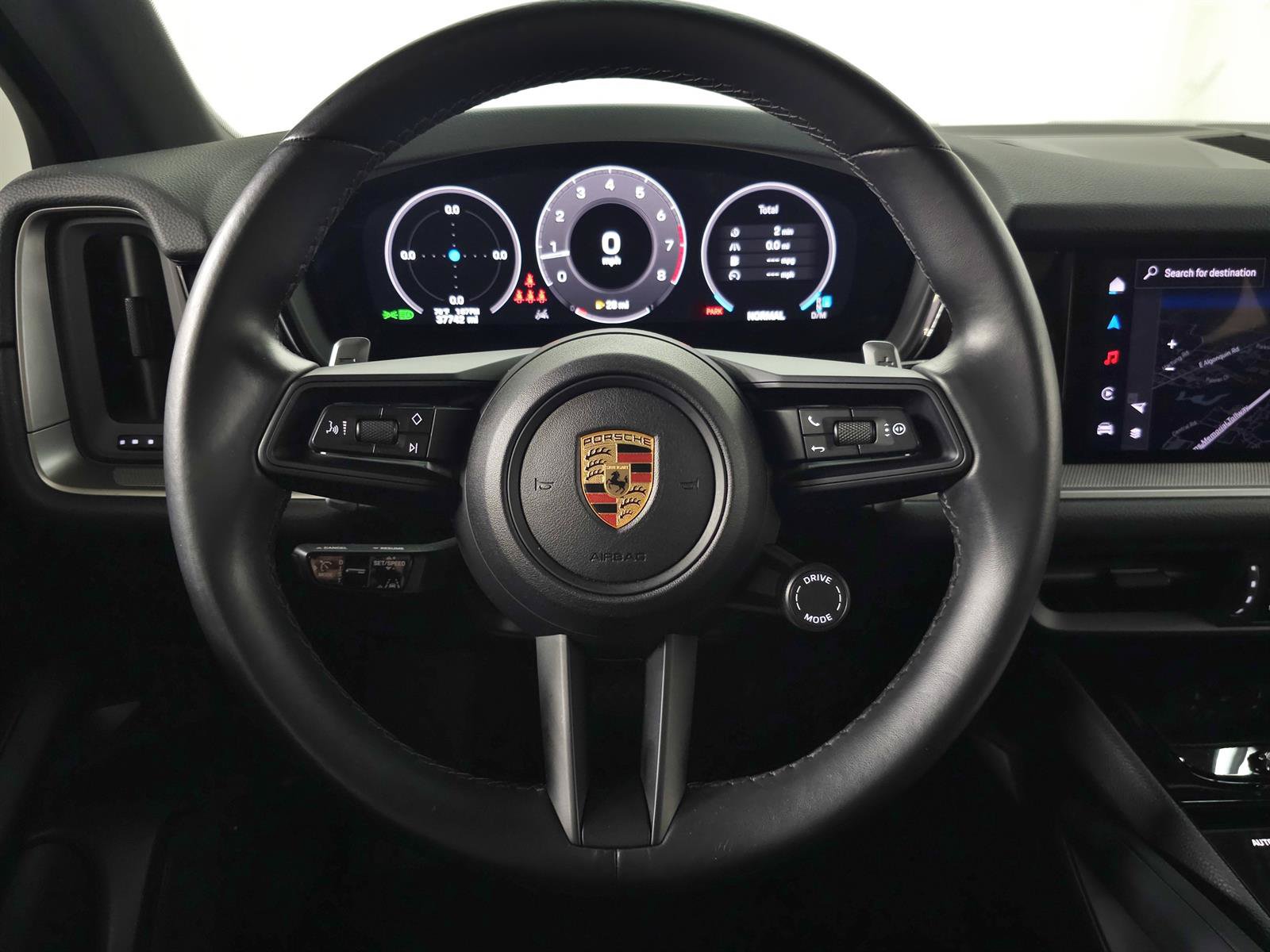 Used 2024 Porsche Cayenne AWD/4WD image 19