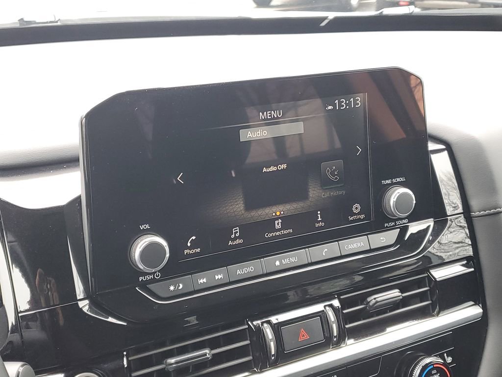 Used 2024 Nissan Pathfinder SV image 19