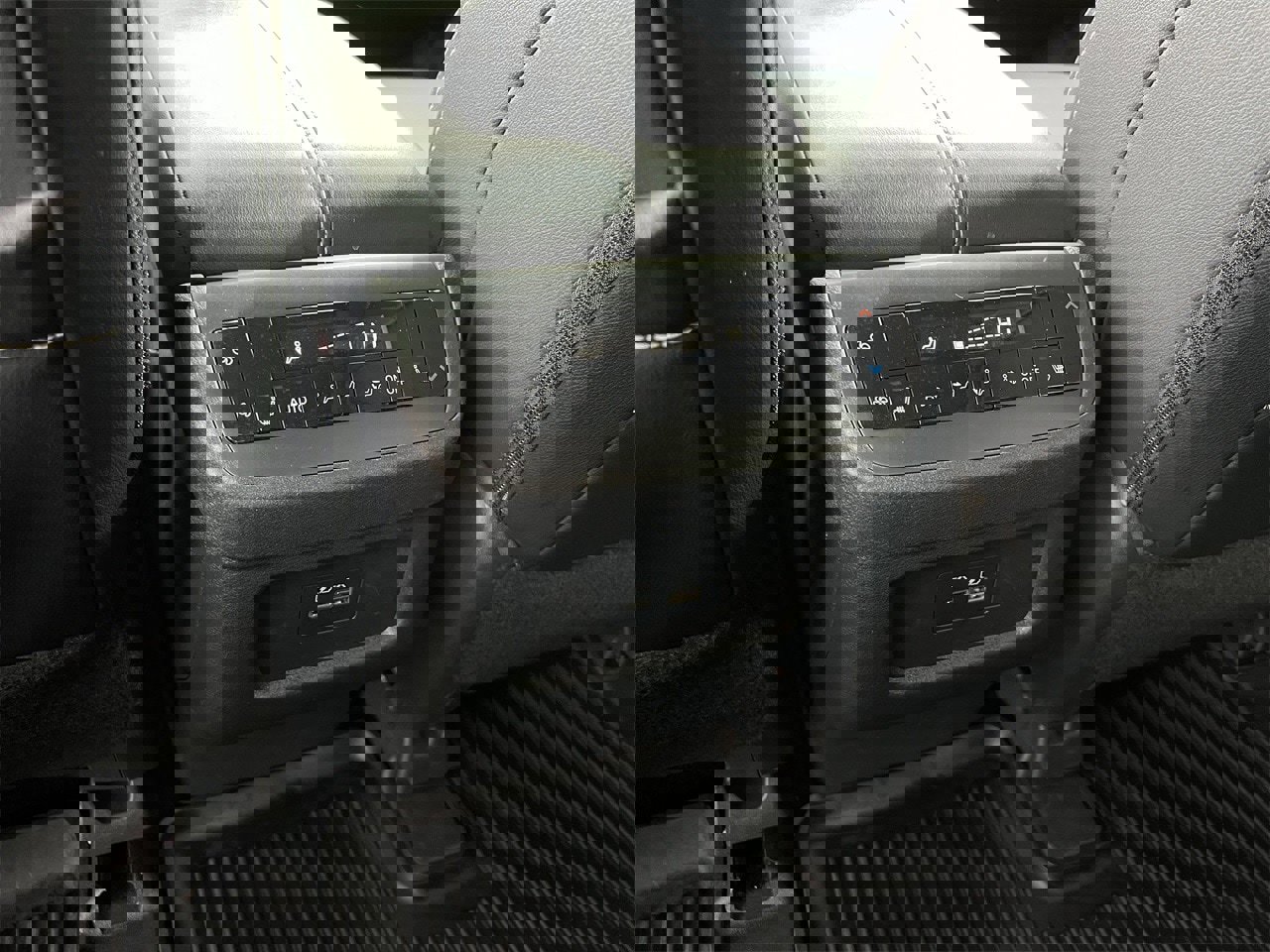 Certified 2023 Nissan Pathfinder SL w/ SL Premium Package image 27