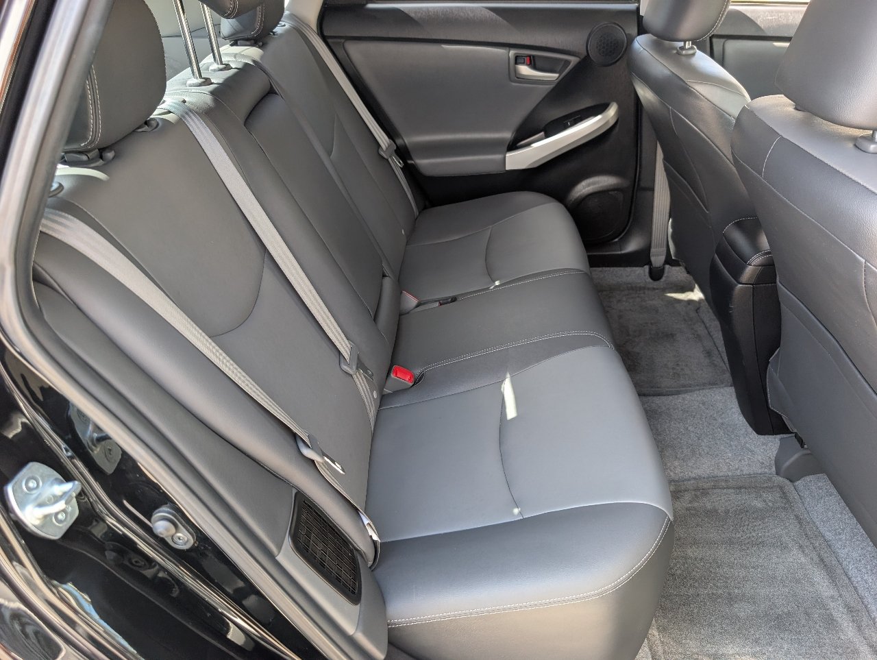 Used 2015 Toyota Prius Four FWD image 5