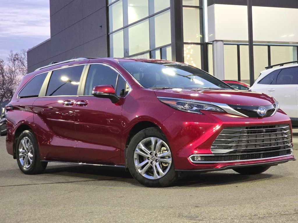 Used 2024 Toyota Sienna Platinum