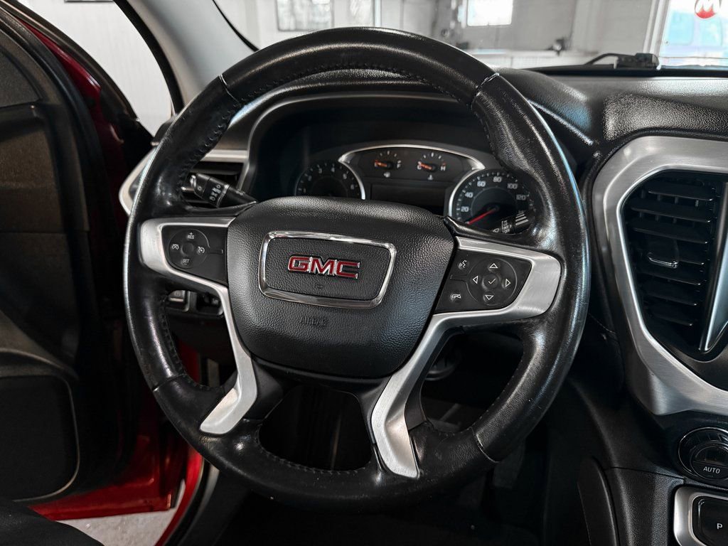 Used 2020 GMC Acadia SLE w/ LPO, Floor Liner Package image 23