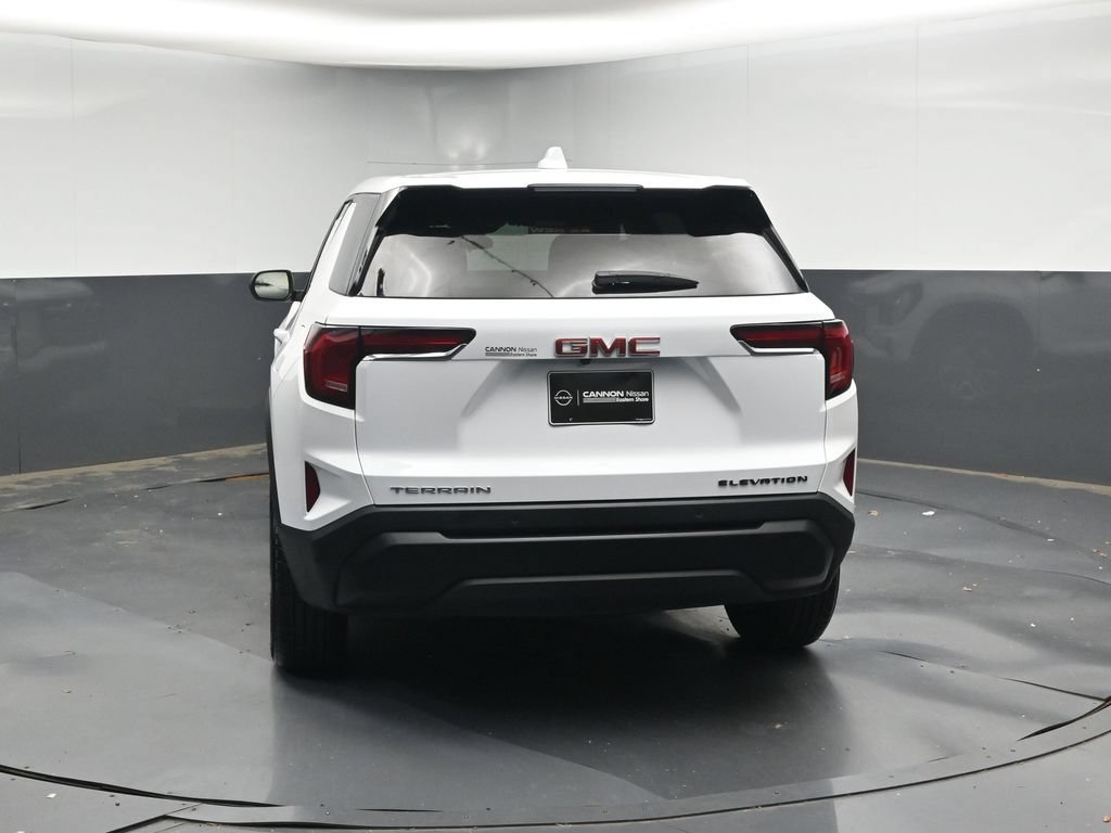 Used 2026 GMC Terrain Elevation FWD image 4