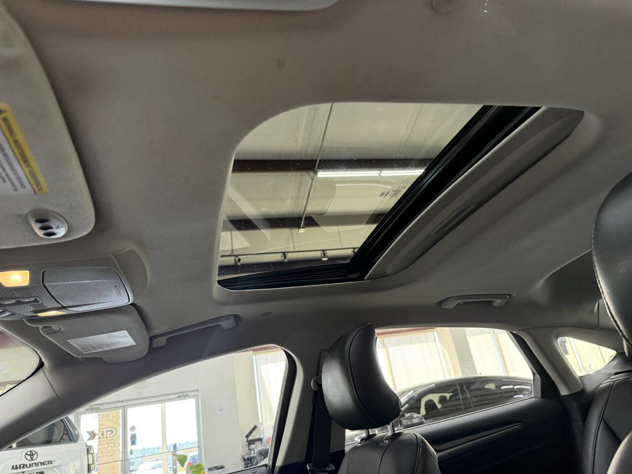Used 2015 Ford Fusion Titanium FWD image 29