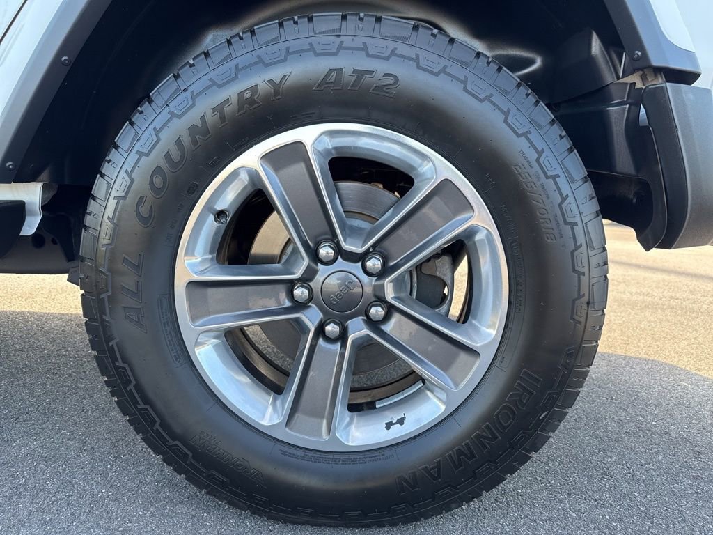 Used 2020 Jeep Wrangler Unlimited Sahara AWD/4WD image 13