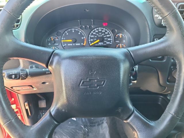 Used 2001 Chevrolet Blazer LS w/ Preferred Equipment Group AWD/4WD image 25