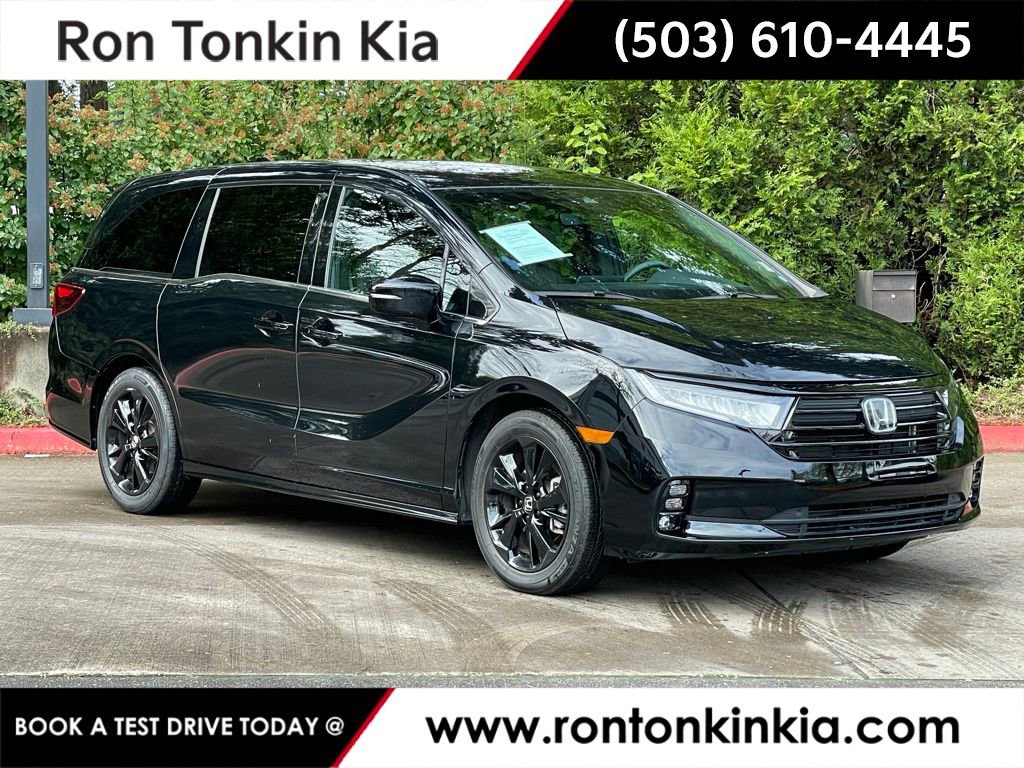 Used 2023 Honda Odyssey Sport image 1