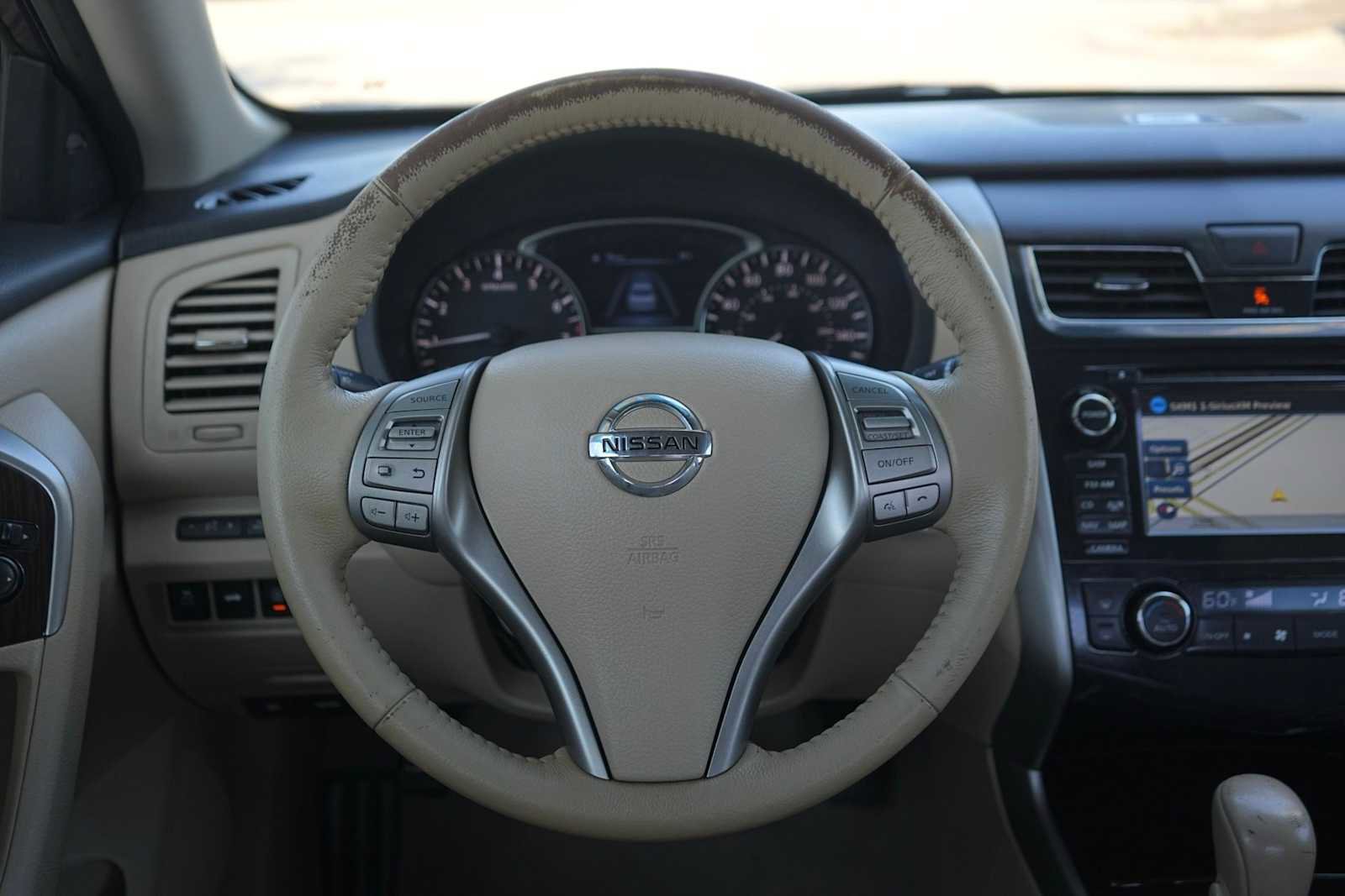 Used 2014 Nissan Altima 2.5 SL w/ Technology Package FWD image 16