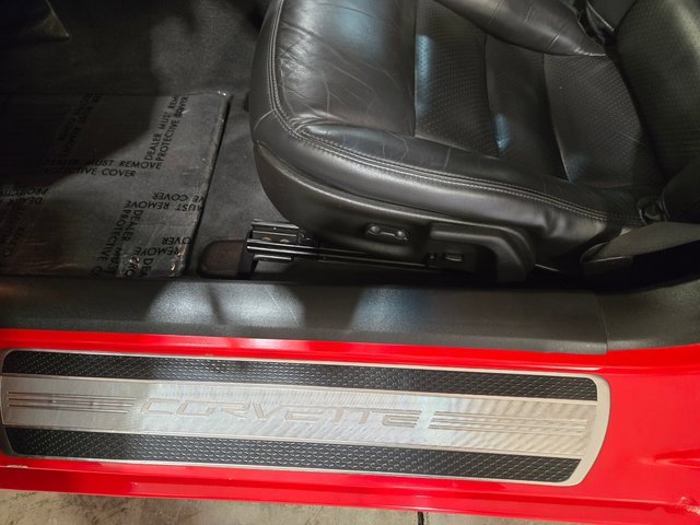 Used 2011 Chevrolet Corvette Grand Sport w/ Preferred Equipment Group image 18