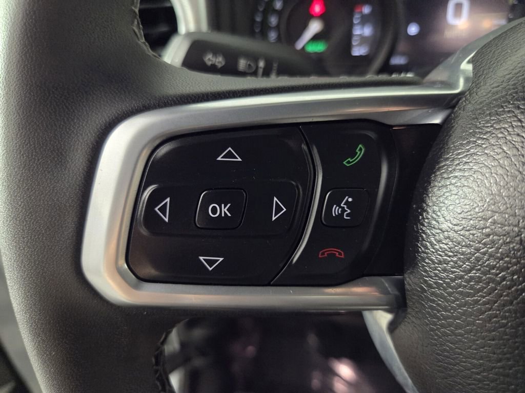 Certified 2025 Jeep Wrangler Sahara w/ Safety Group image 18