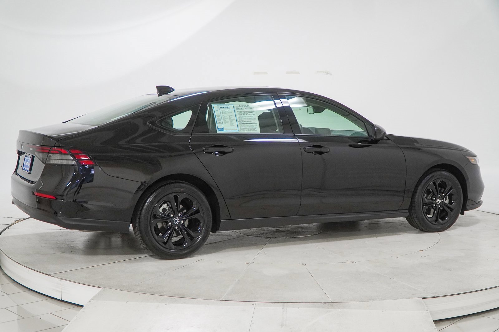 Certified 2025 Honda Accord SE image 11