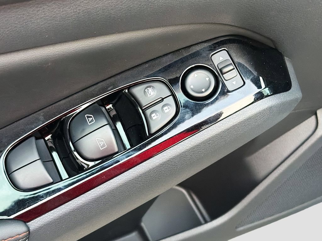 New 2025 Nissan Altima 2.5 SR image 18