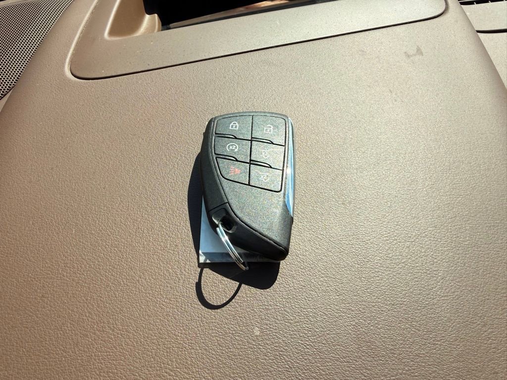 Used 2022 Chevrolet Suburban High Country w/ LPO, Illumination Package image 39