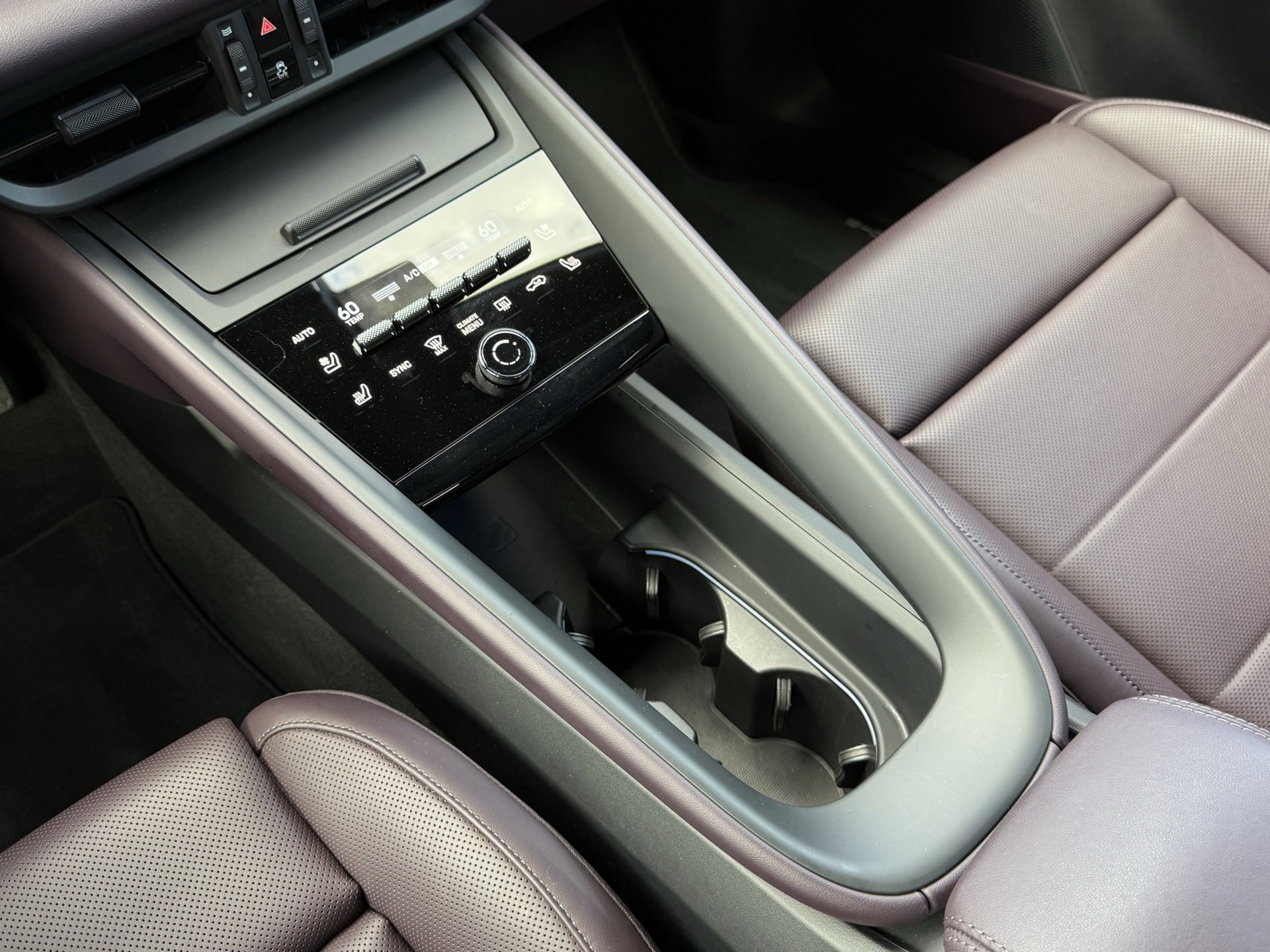 Used 2025 Porsche Macan Electric image 21