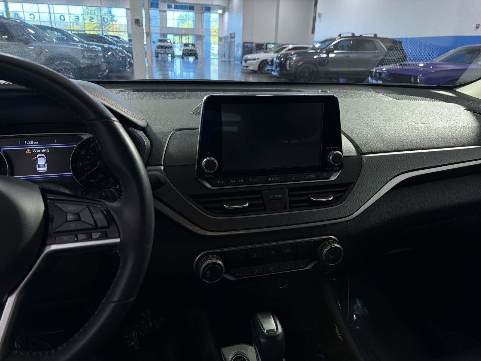 Used 2023 Nissan Altima 2.5 SR FWD image 18