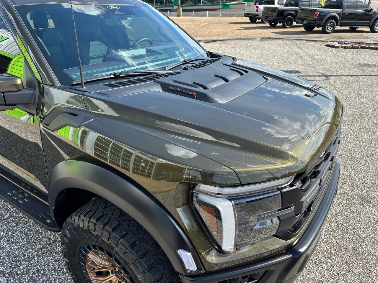 Used 2025 Ford F150 Raptor image 32
