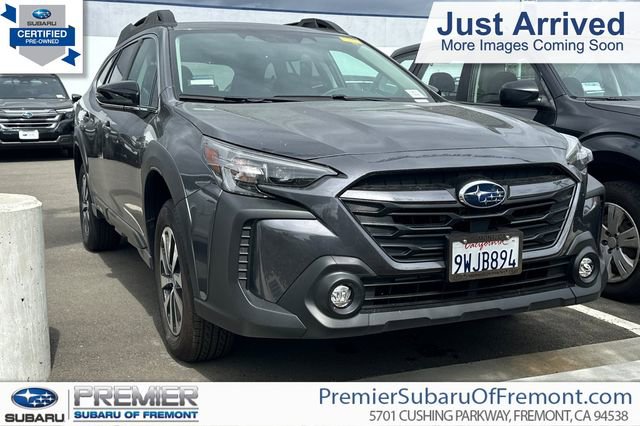 Used 2025 Subaru Outback Premium image 1