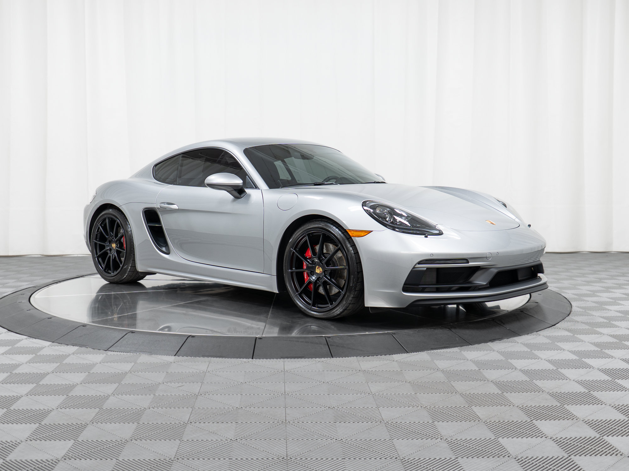 Certified 2025 Porsche 718 Cayman GTS RWD image 9