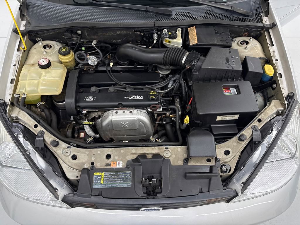 Used 2002 Ford Focus ZX5 Hatchback FWD image 10