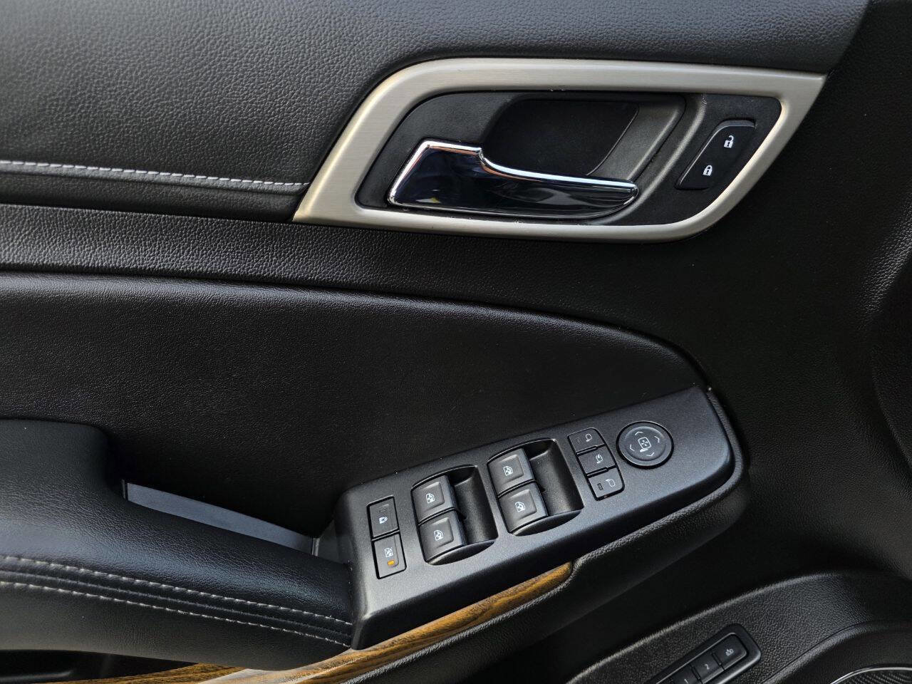 Used 2019 GMC Yukon Denali w/ Open Road Package image 11