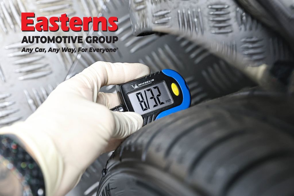 Used 2023 Genesis G70 2.0T image 29