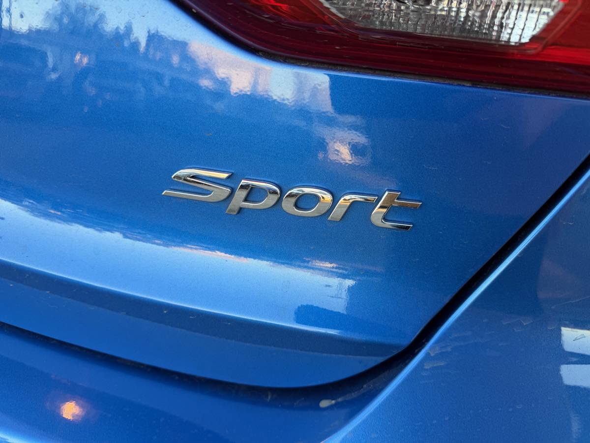 Used 2018 Hyundai Elantra Sport w/ Sport Premium Package 03 FWD image 6