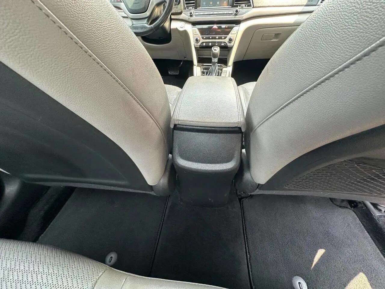 Used 2017 Hyundai Elantra Limited w/ Cargo Package FWD image 26