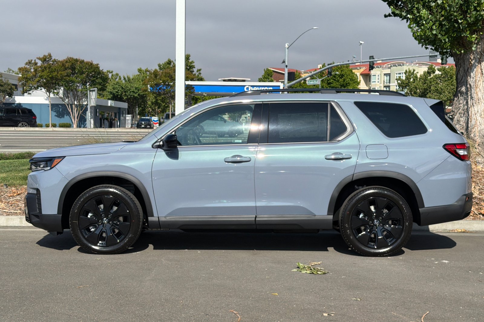 New 2026 Honda Pilot Black Edition image 7
