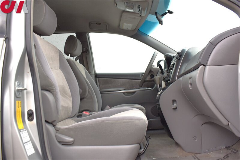 Used 2008 Toyota Sienna LE AWD/4WD image 26