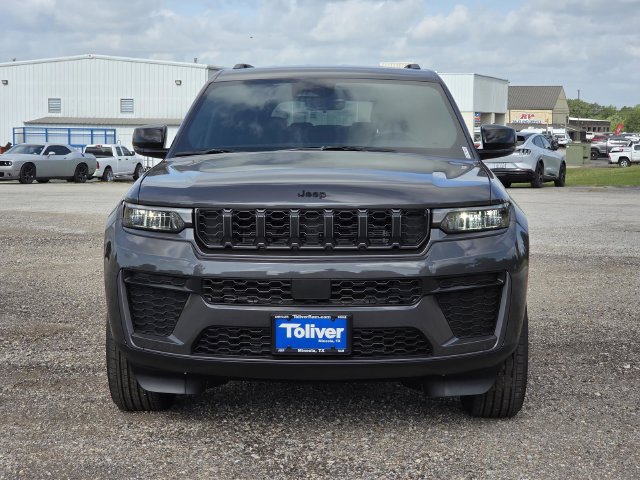 New 2026 Jeep Grand Cherokee L 2WD image 3