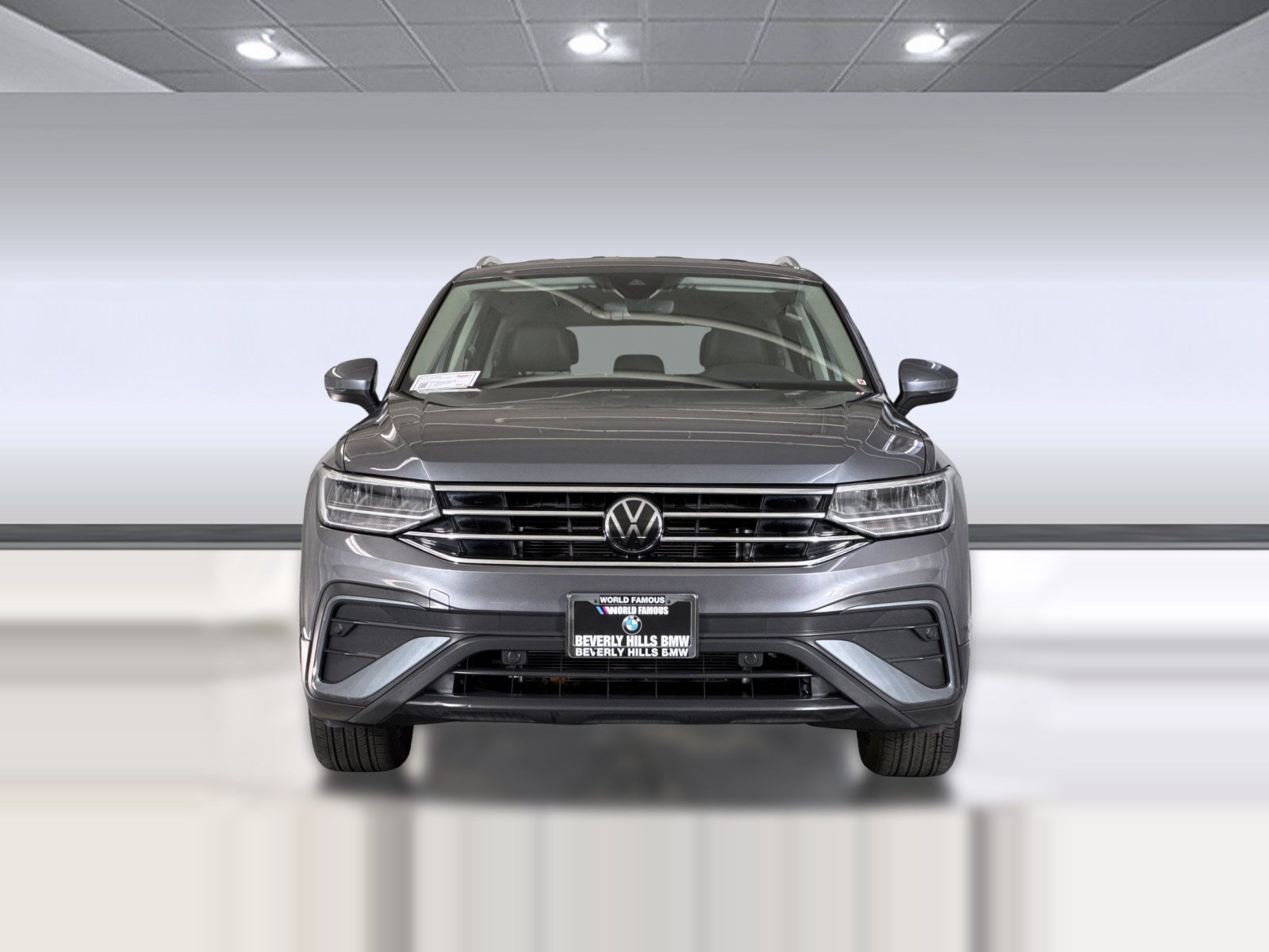 Used 2022 Volkswagen Tiguan SE FWD image 6
