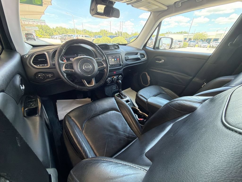 Used 2016 Jeep Renegade Limited FWD image 12