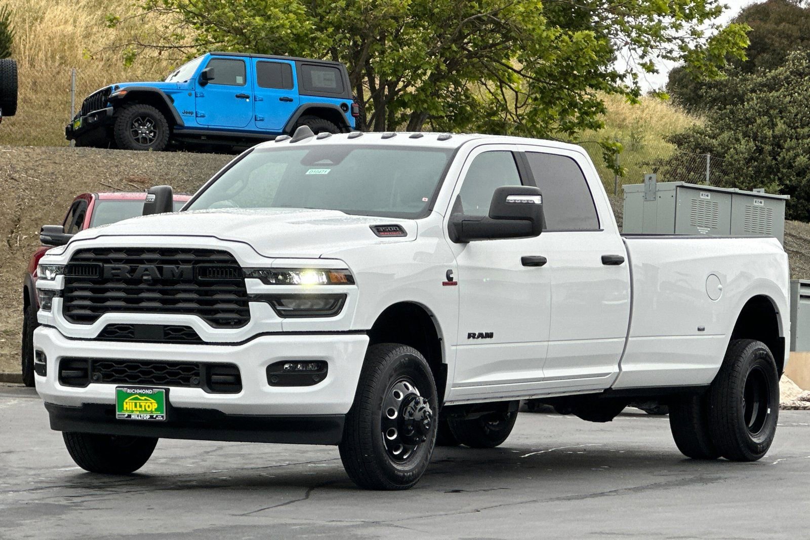 New 2026 RAM 3500 Big Horn AWD/4WD image 8