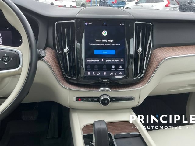 Certified 2022 Volvo XC60 B5 Momentum w/ Protection Package Premier FWD image 19