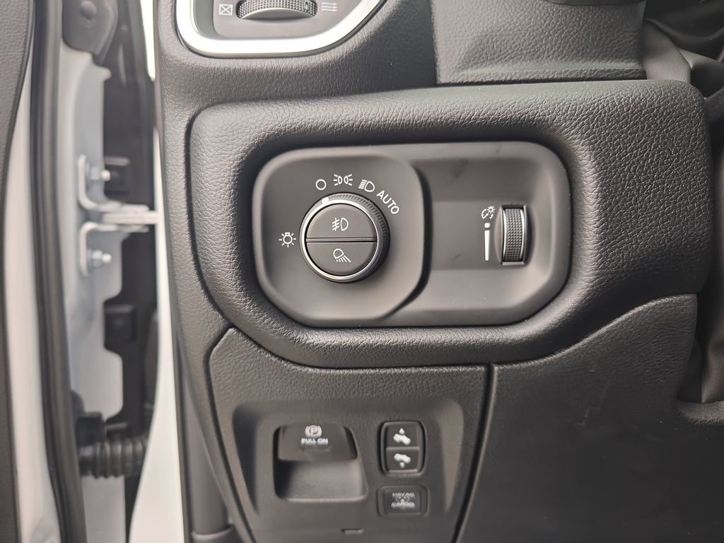 New 2026 RAM 1500 Big Horn AWD/4WD image 26