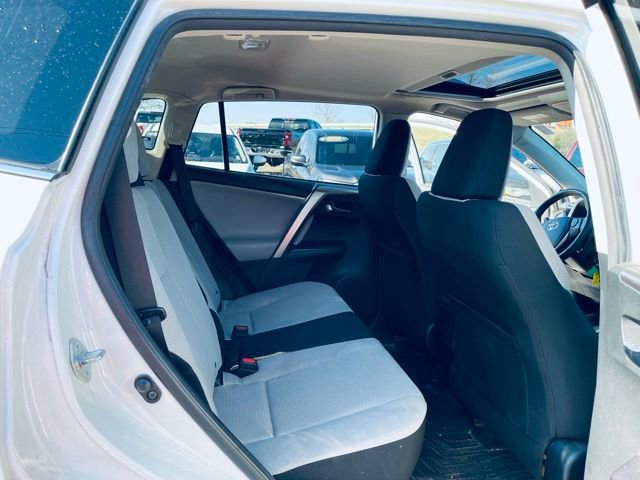 Used 2016 Toyota RAV4 XLE image 23