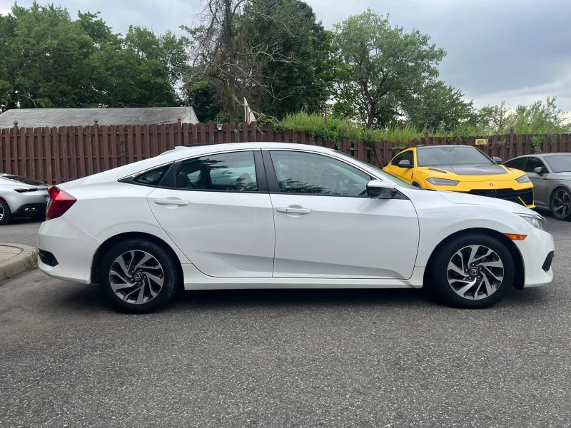 Used 2018 Honda Civic EX image 8