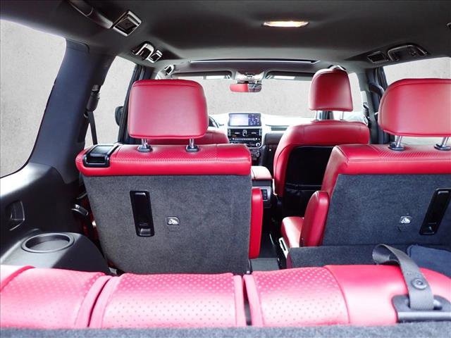 Used 2023 Lexus GX 460 Luxury w/ Sport Design Package AWD/4WD image 7