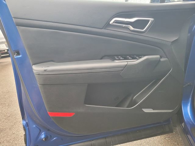 Used 2023 Kia Sportage EX image 18