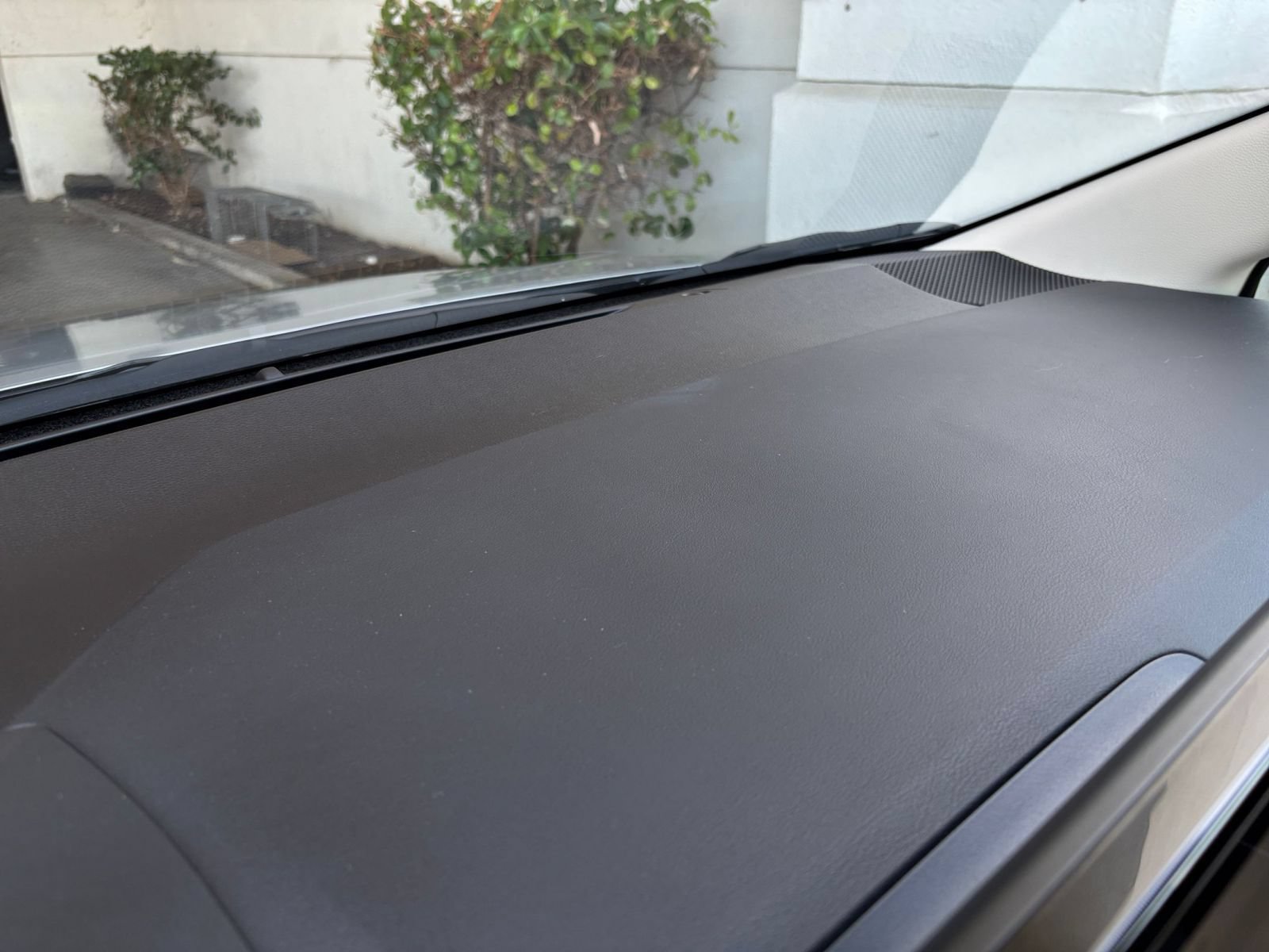Used 2025 Toyota Corolla LE FWD image 28