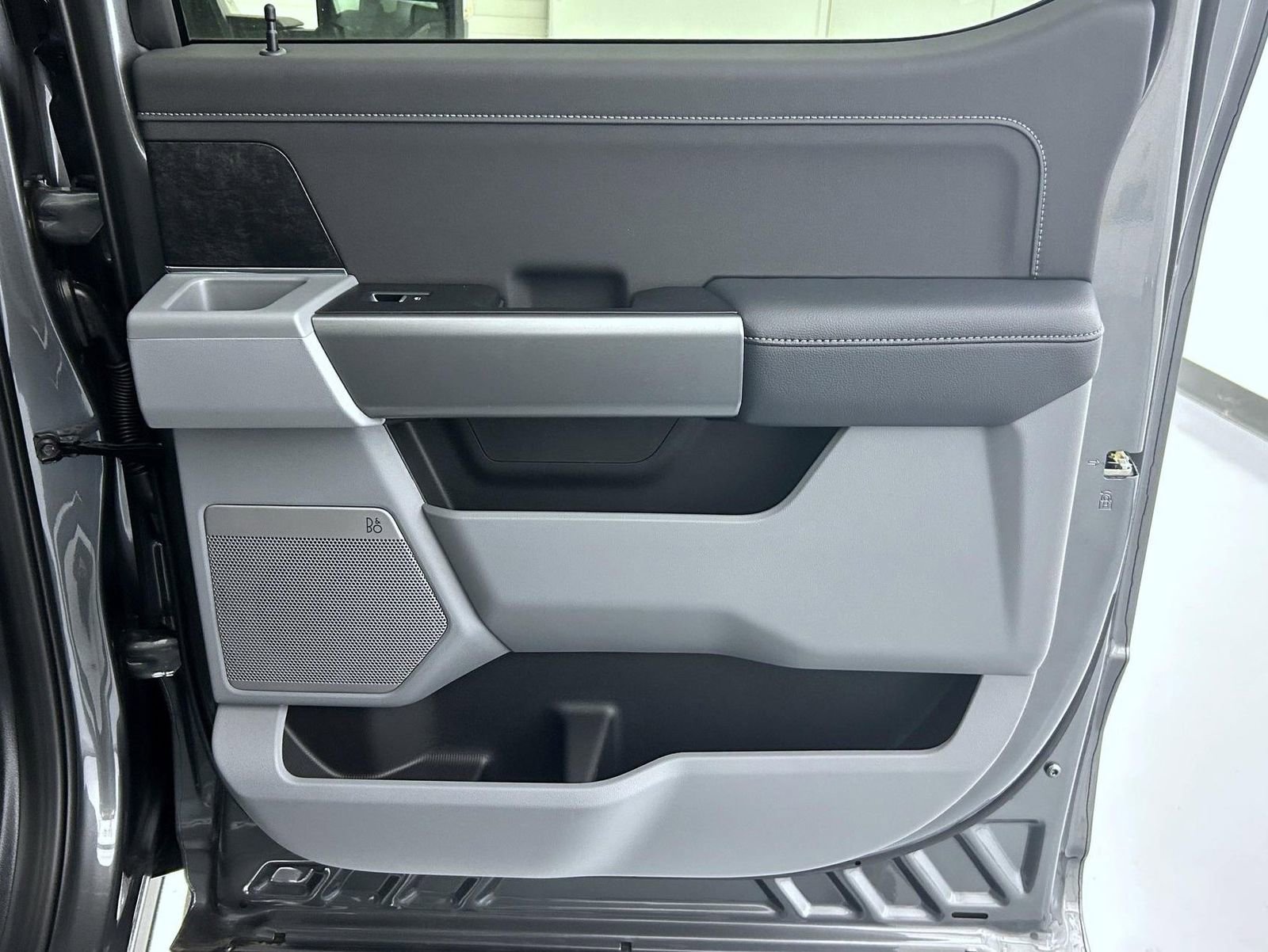 New 2026 Ford F250 XLT w/ XLT Premium Package image 17