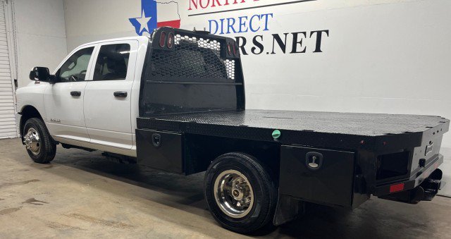 Used 2022 RAM 3500 Tradesman w/ Chrome Appearance Group AWD/4WD image 9