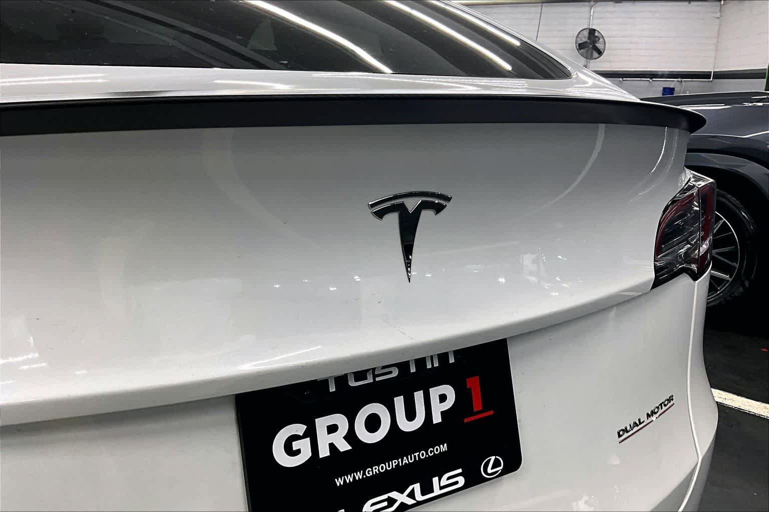 Used 2023 Tesla Model Y Performance AWD/4WD image 29